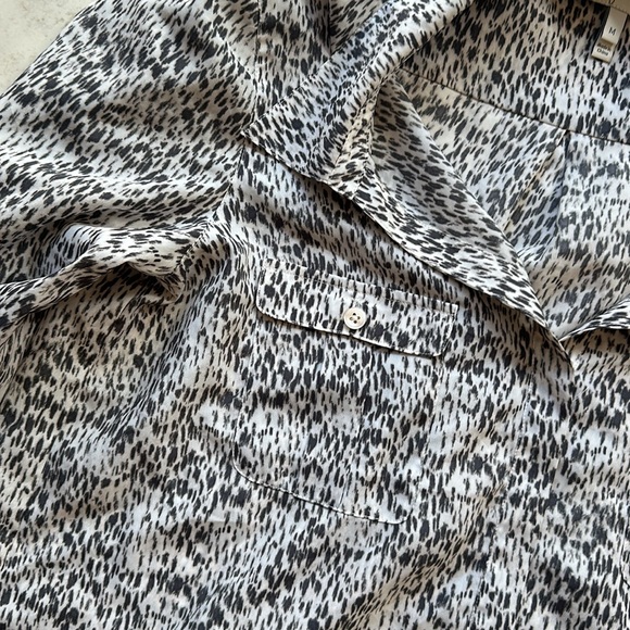 Joie medium print blouse medium - Picture 3 of 6